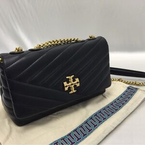 Women’s Kira Chevron Chain Shoulder Bag Black